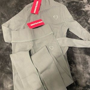 WAYDAMIN SET BRAND NEW NEVER WORN